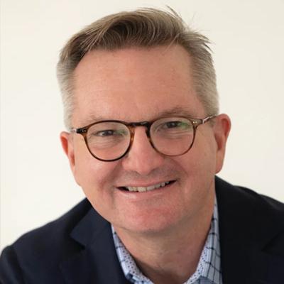 Chris BOWEN portresi